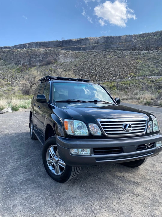 2006 Lexus LX 2nd Gen - Image 12 of 31