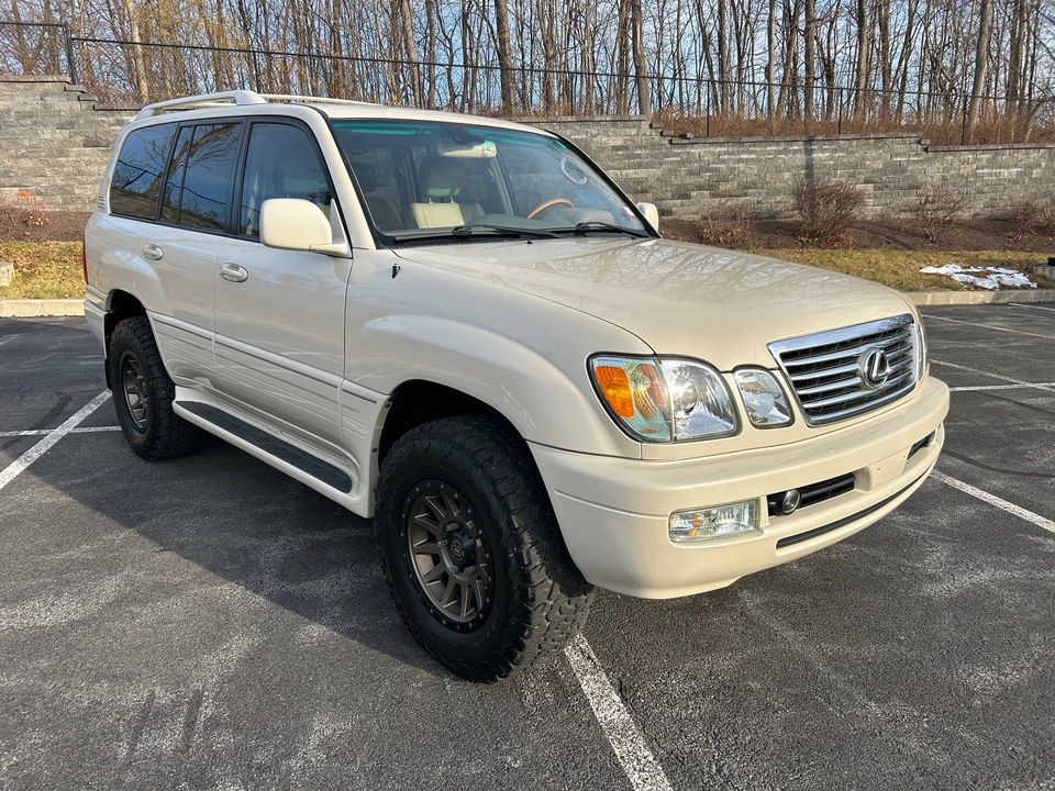 2006 Lexus LX 2nd Gen - Image 8 of 31