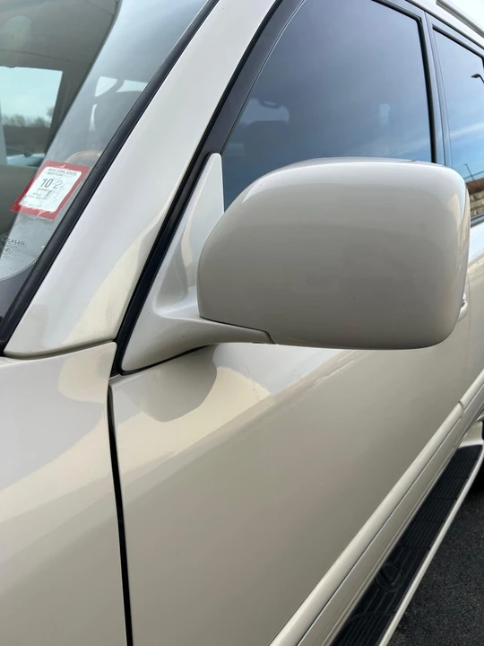 2006 Lexus LX 2nd Gen - Image 11 of 31