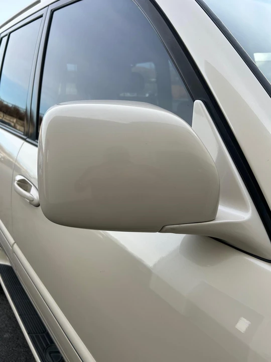 2006 Lexus LX 2nd Gen - Image 10 of 31