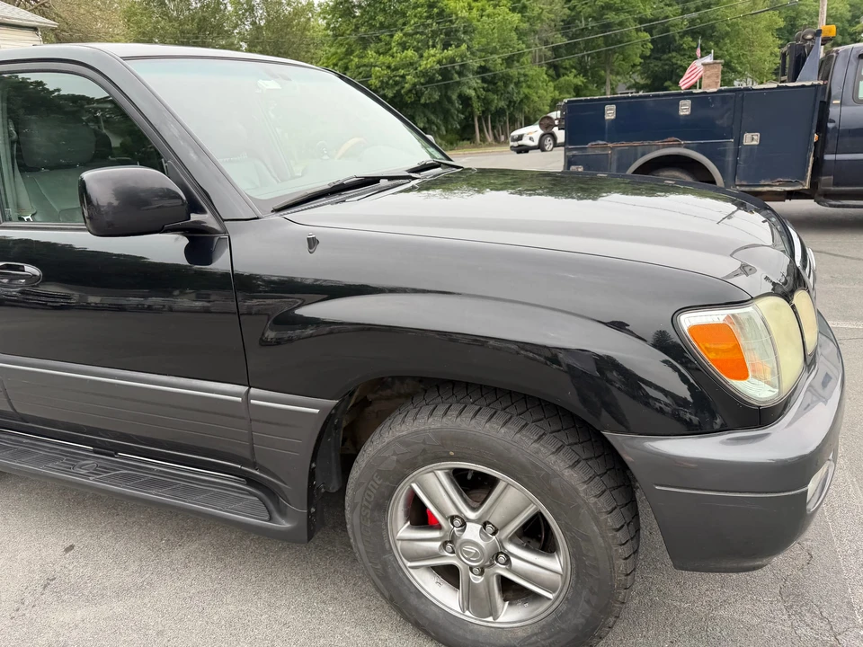 2006 Lexus LX 2nd Gen - Image 21 of 31