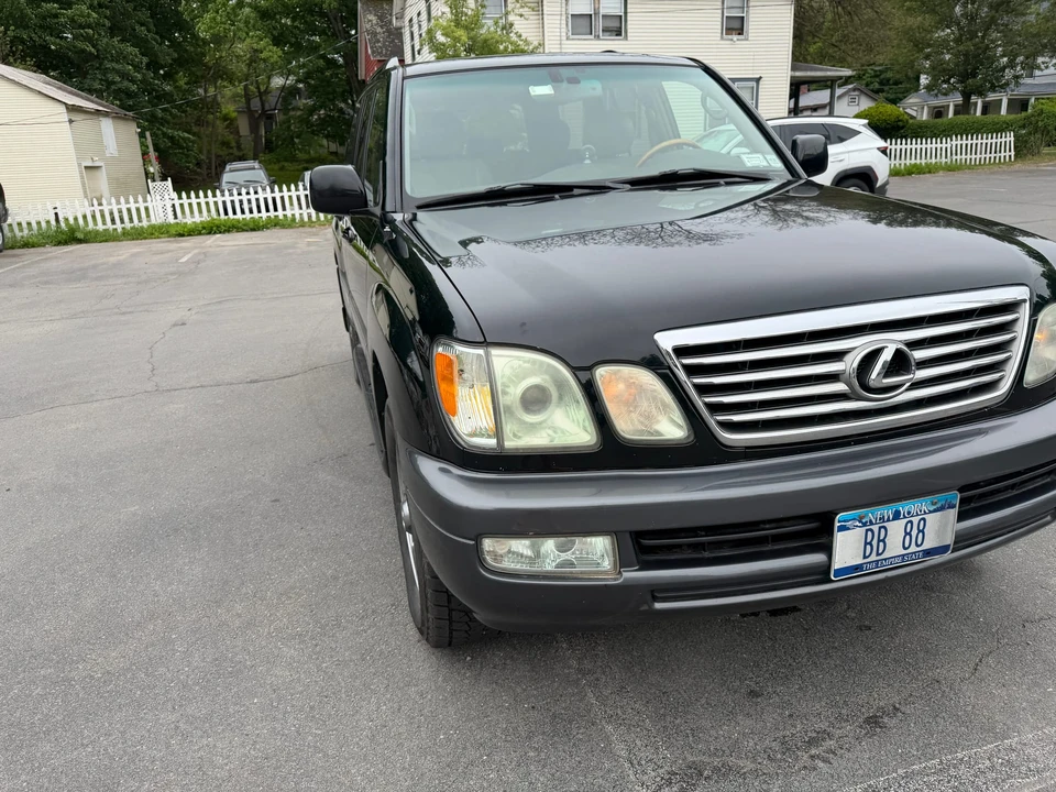 2006 Lexus LX 2nd Gen - Image 14 of 31