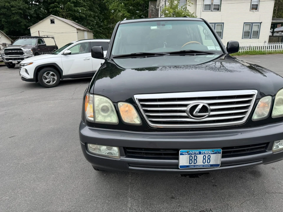 2006 Lexus LX 2nd Gen - Image 15 of 31