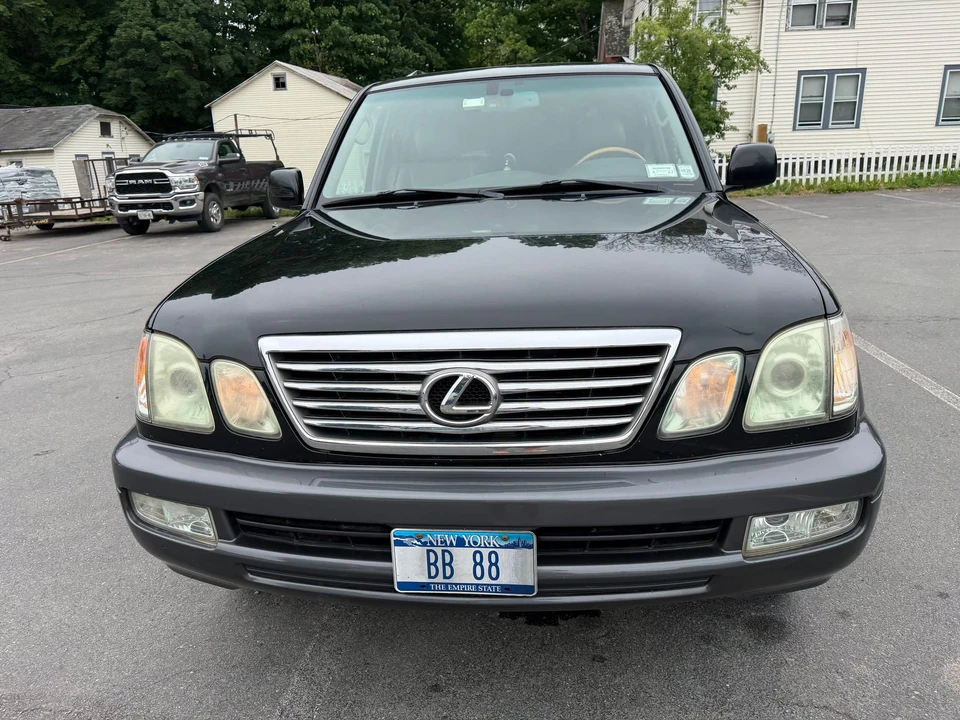 2006 Lexus LX 2nd Gen - Image 7 of 31