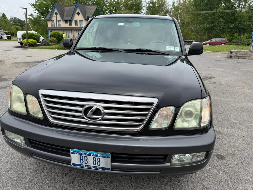 2006 Lexus LX 2nd Gen - Image 5 of 31