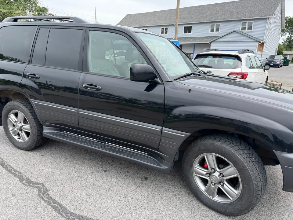 2006 Lexus LX 2nd Gen - Image 24 of 31