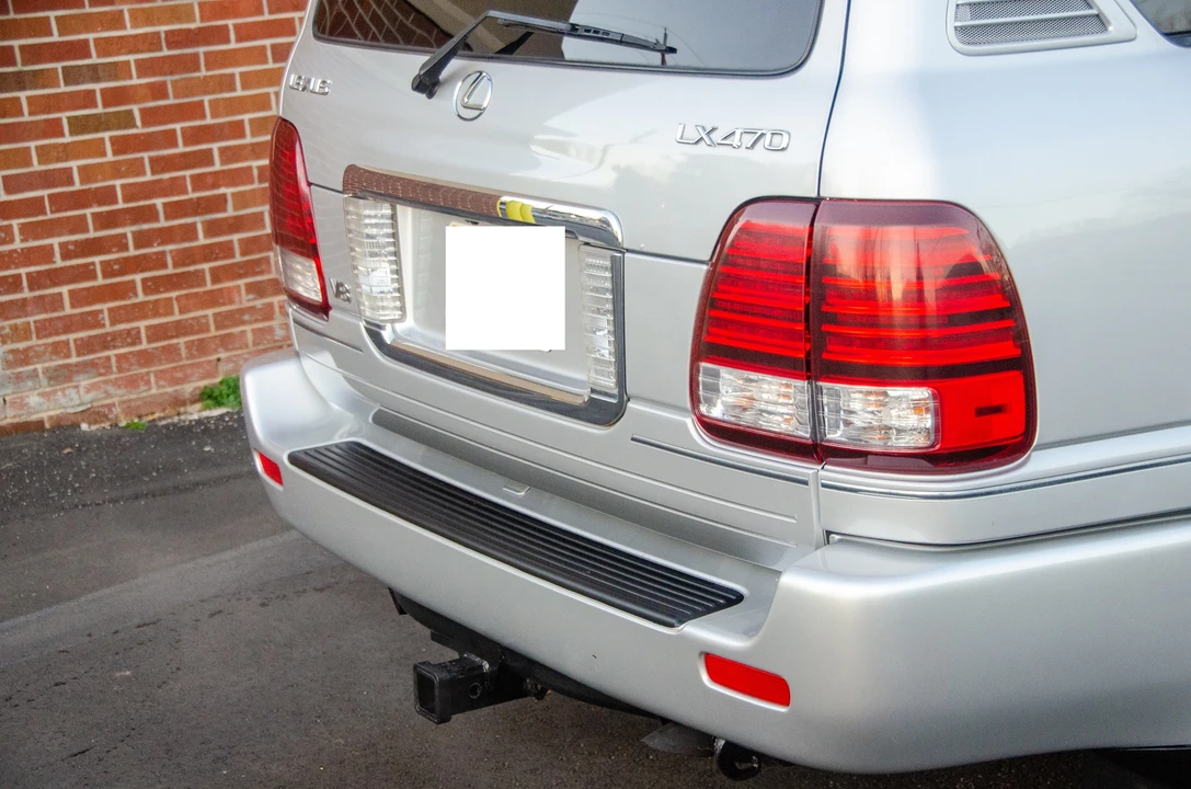 2006 Lexus LX 2nd Gen - Image 16 of 31