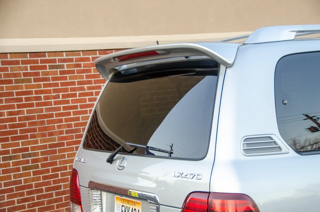 2006 Lexus LX 2nd Gen - Image 15 of 31