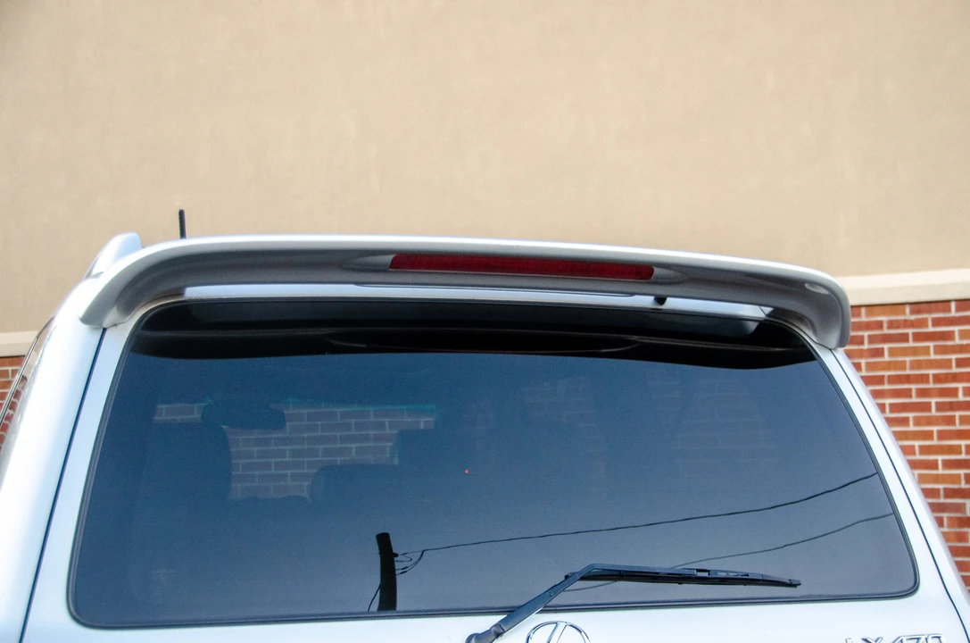 2006 Lexus LX 2nd Gen - Image 14 of 31