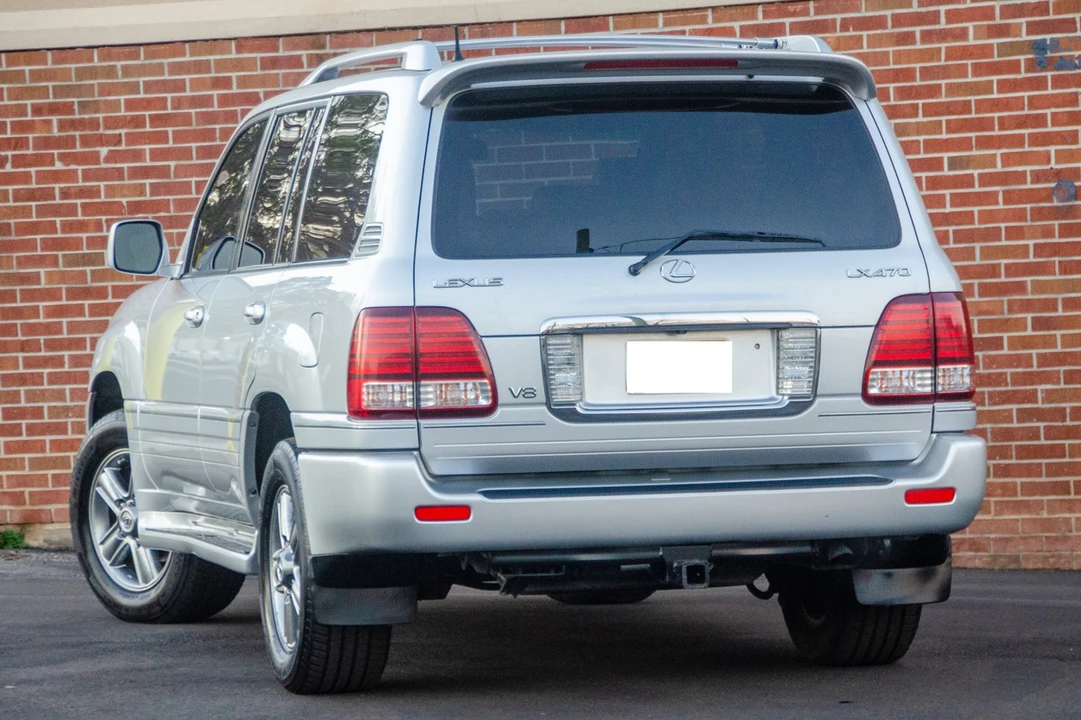 2006 Lexus LX 2nd Gen - Image 6 of 31