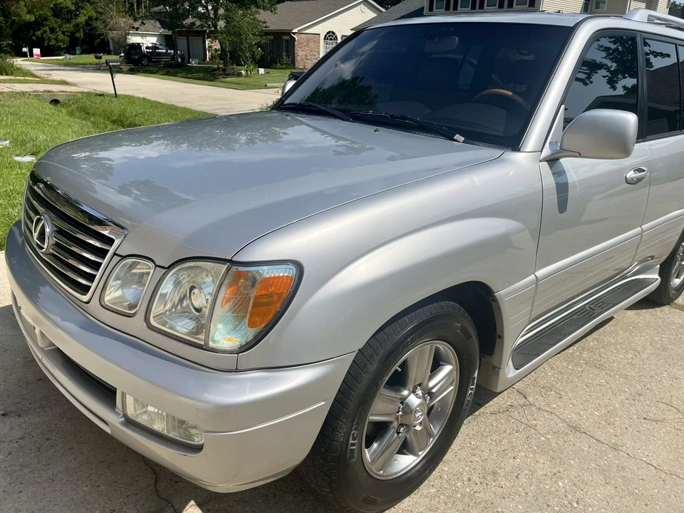 2006 Lexus LX 2nd Gen - Image 8 of 31