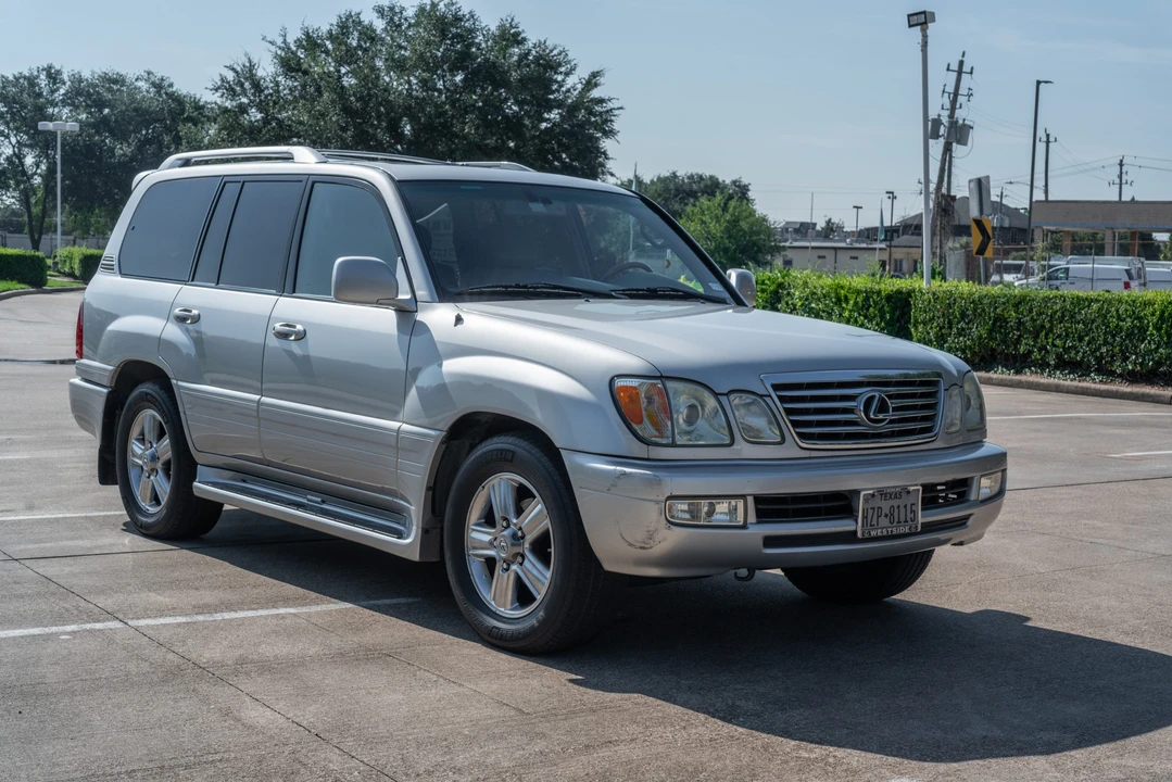 2006 Lexus LX 2nd Gen - Image 8 of 31