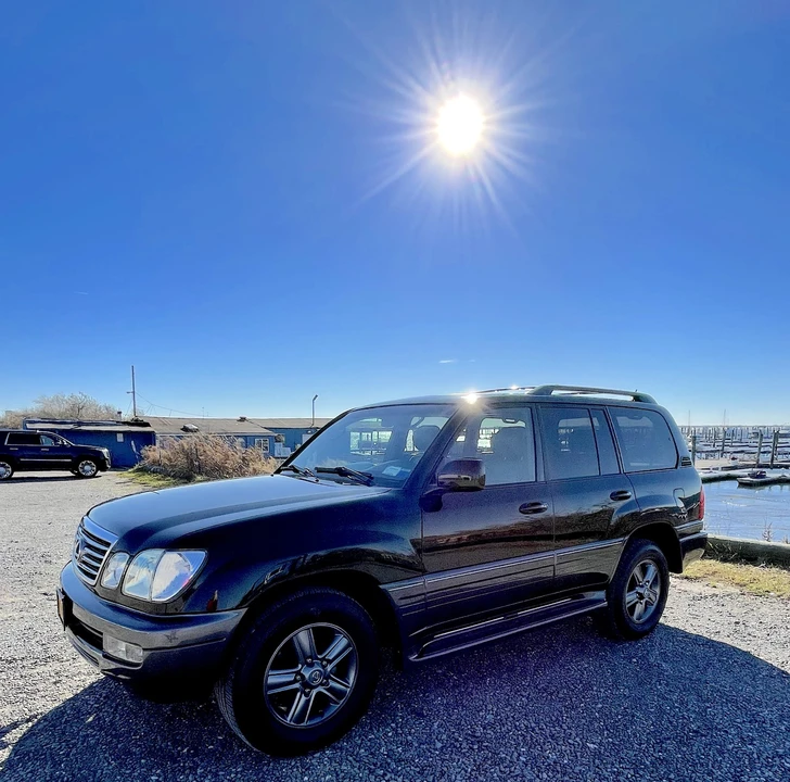 2006 Lexus LX 2nd Gen - Image 26 of 31