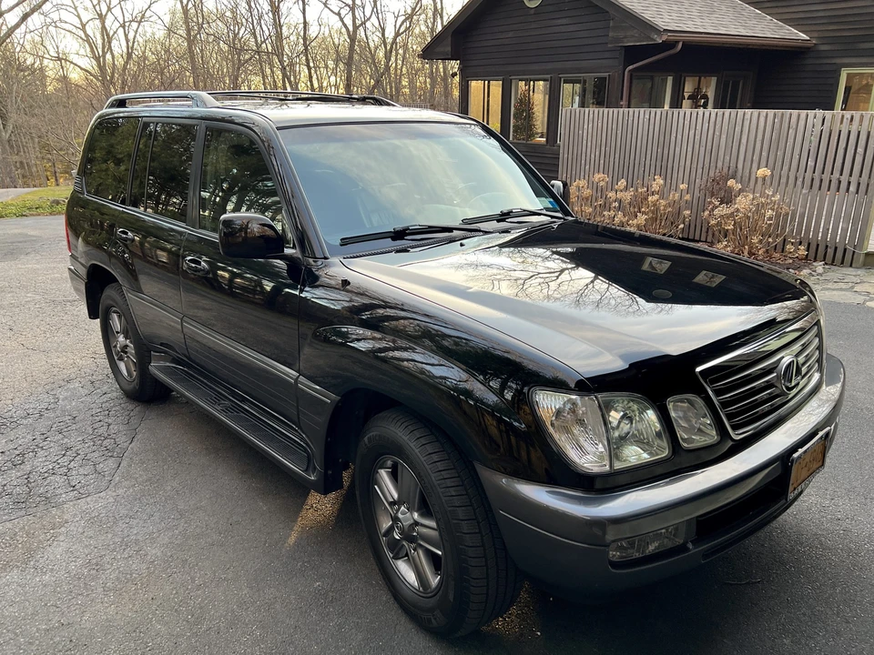 2006 Lexus LX 2nd Gen - Image 23 of 31