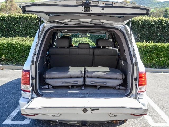 2006 Lexus LX 2nd Gen - Image 31 of 31