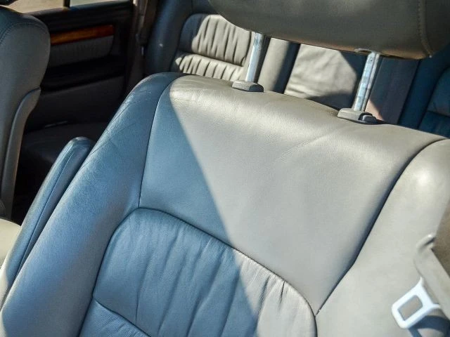 2006 Lexus LX 2nd Gen - Image 28 of 31