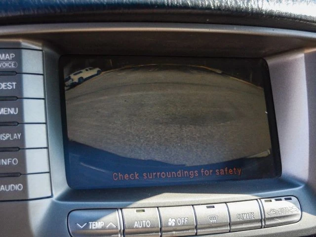 2006 Lexus LX 2nd Gen - Image 30 of 31