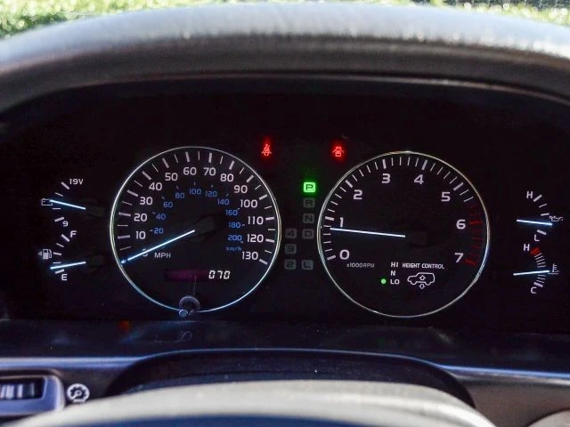 2006 Lexus LX 2nd Gen - Image 29 of 31