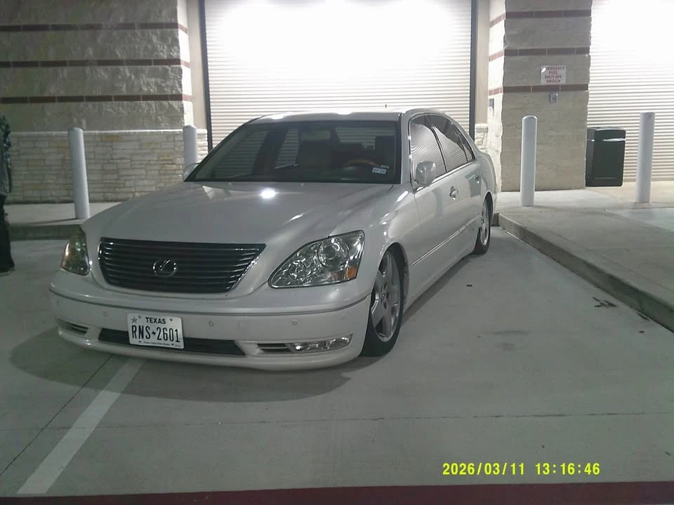 2006 Lexus LS 3rd Gen - Image 4 of 7