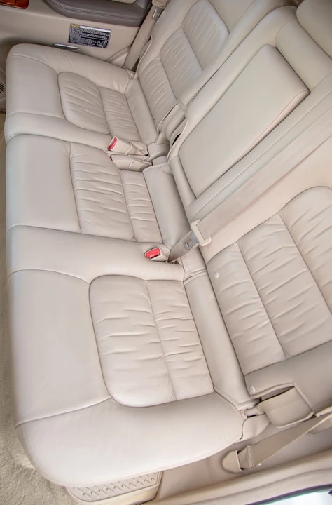 2006 Lexus LX 2nd Gen - Image 14 of 18