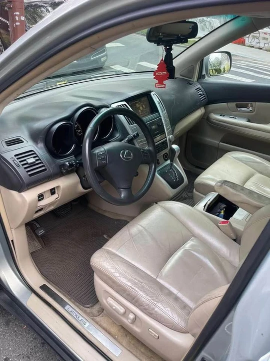 2006 Lexus RX 2nd Gen - Image 3 of 4