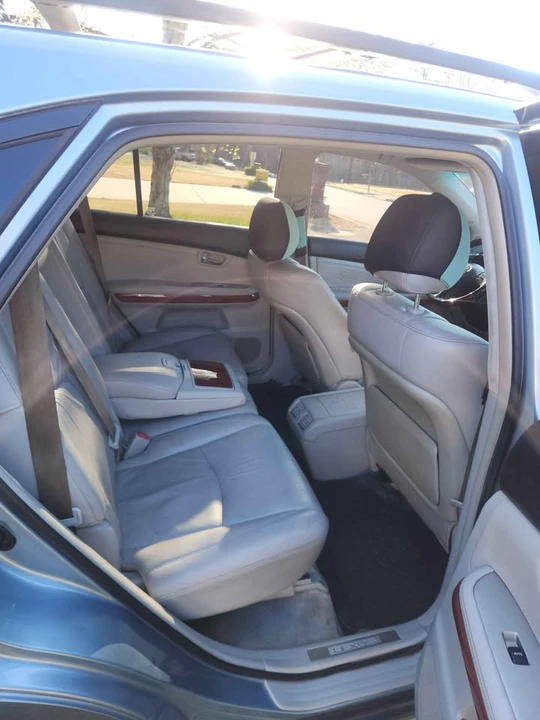 2006 Lexus RX 2nd Gen - Image 6 of 10