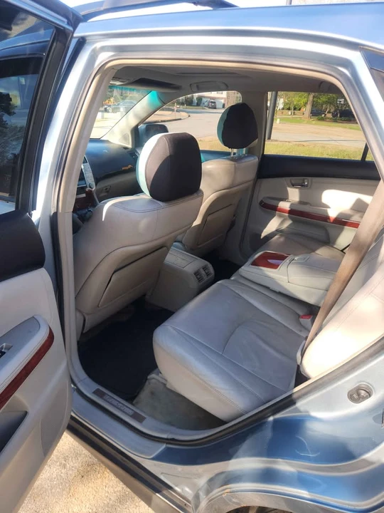 2006 Lexus RX 2nd Gen - Image 7 of 10