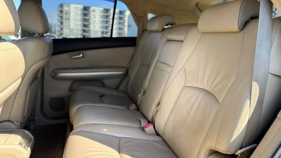 2006 Lexus RX 2nd Gen - Image 11 of 18