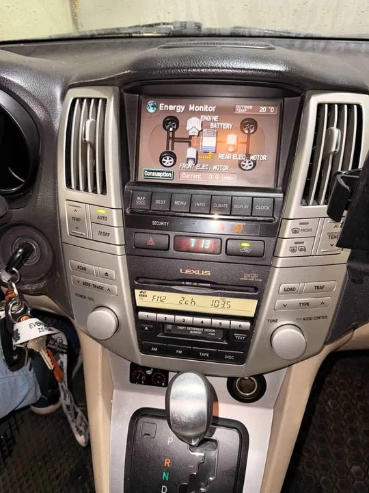 2006 Lexus RX 2nd Gen - Image 7 of 8