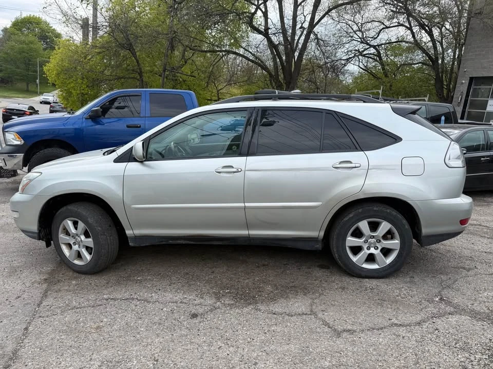 2006 Lexus RX 2nd Gen - Image 8 of 13