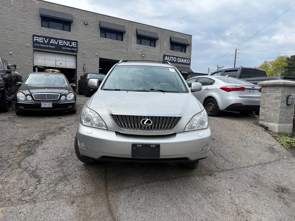 2006 Lexus RX 2nd Gen - Image 2 of 13
