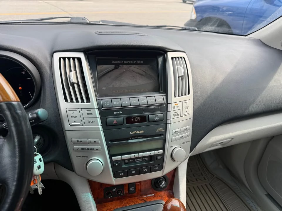 2006 Lexus RX 2nd Gen - Image 11 of 13