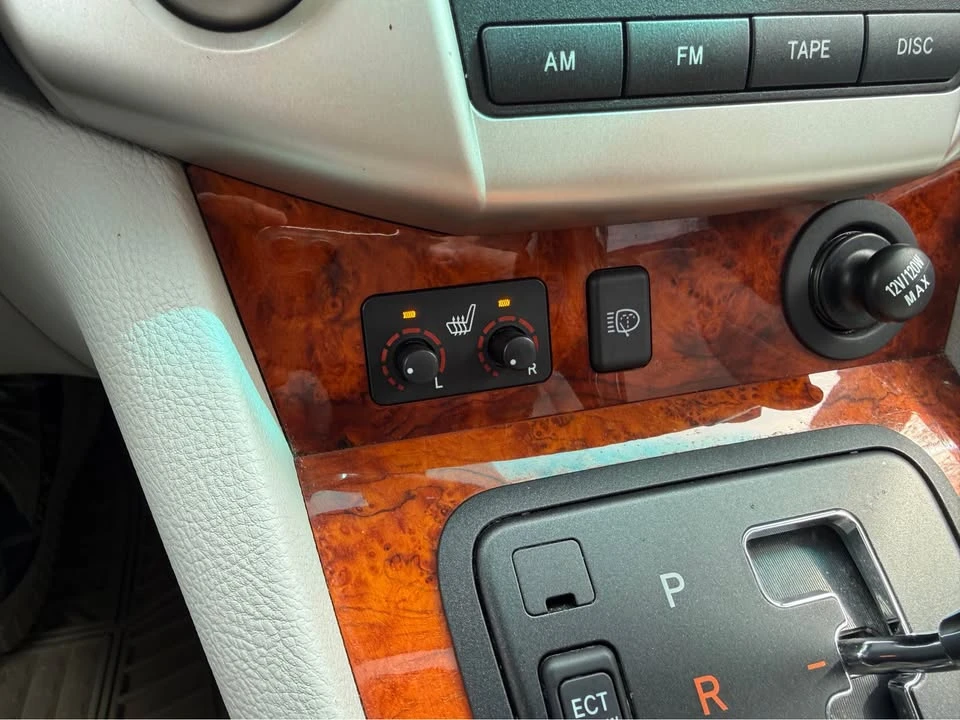 2006 Lexus RX 2nd Gen - Image 12 of 13