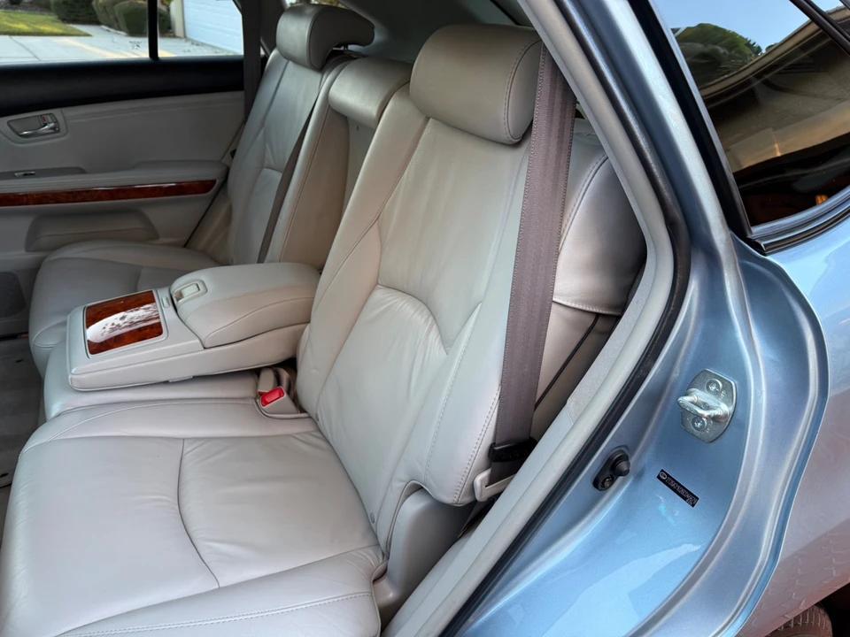 2006 Lexus RX 2nd Gen - Image 19 of 21