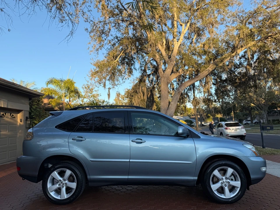 2006 Lexus RX 2nd Gen - Image 2 of 21