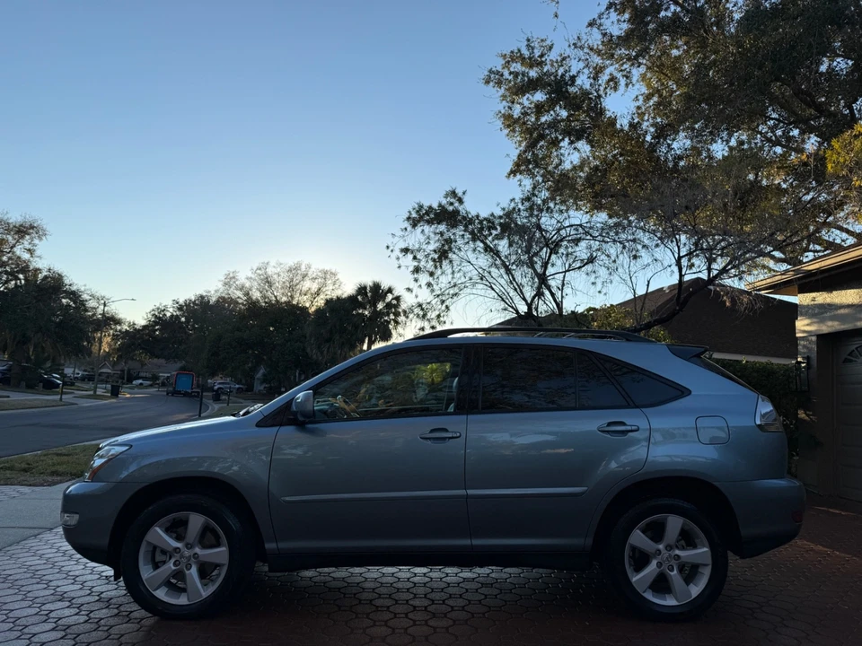 2006 Lexus RX 2nd Gen - Image 3 of 21