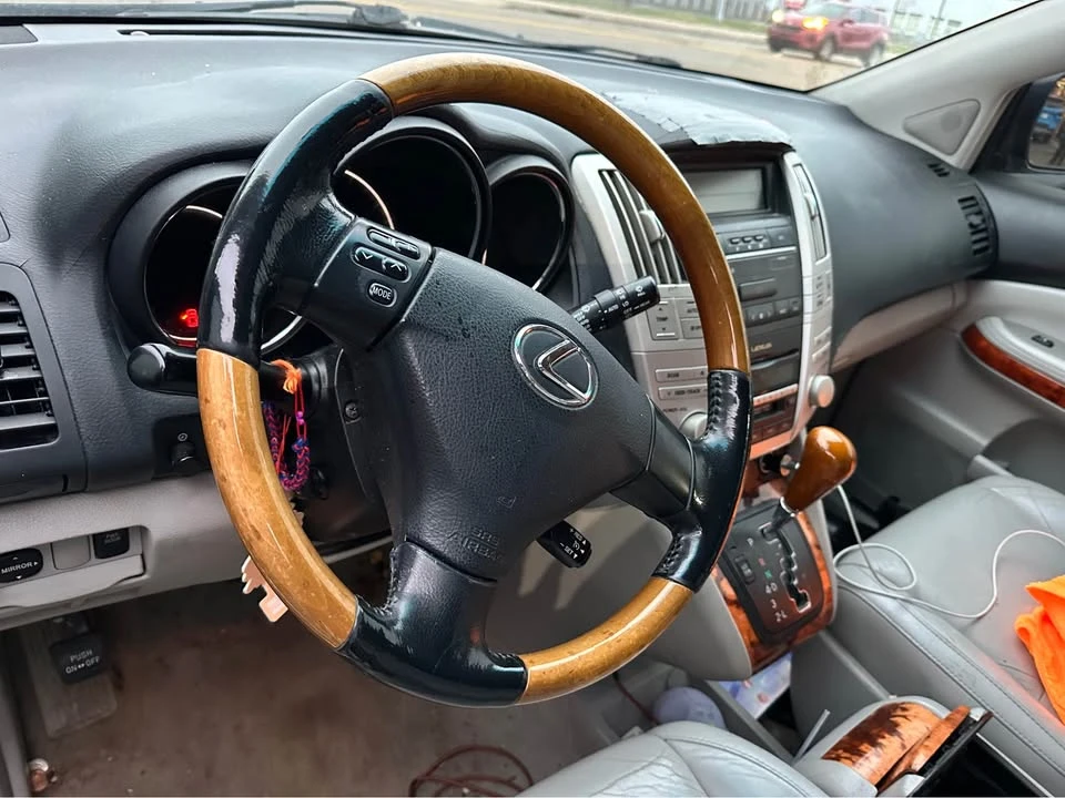 2006 Lexus RX 2nd Gen - Image 5 of 7