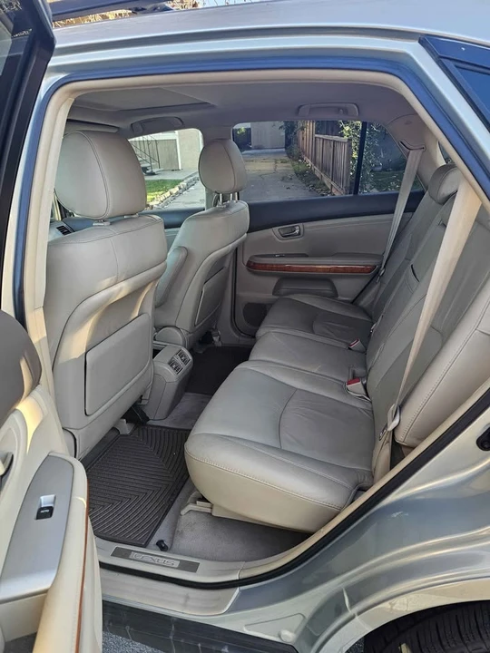 2006 Lexus RX 2nd Gen - Image 7 of 12