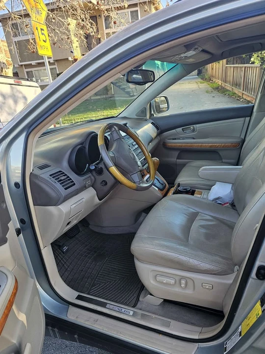 2006 Lexus RX 2nd Gen - Image 4 of 12