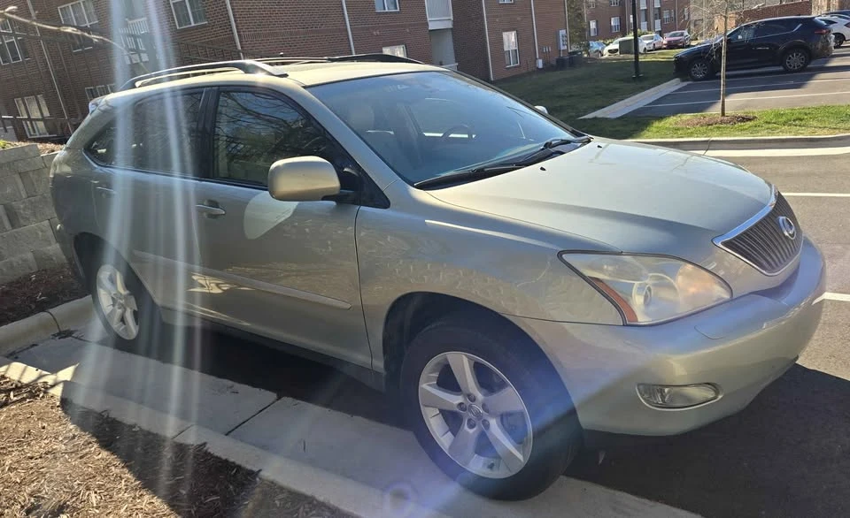 2006 Lexus RX 2nd Gen - Image 4 of 5