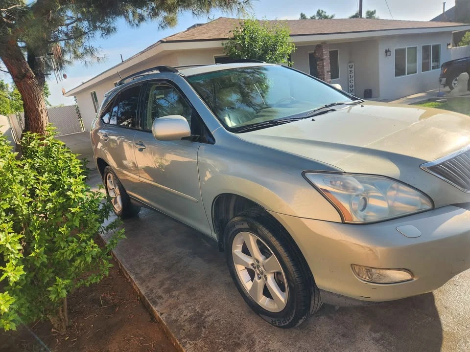 2006 Lexus RX 2nd Gen - Image 2 of 7