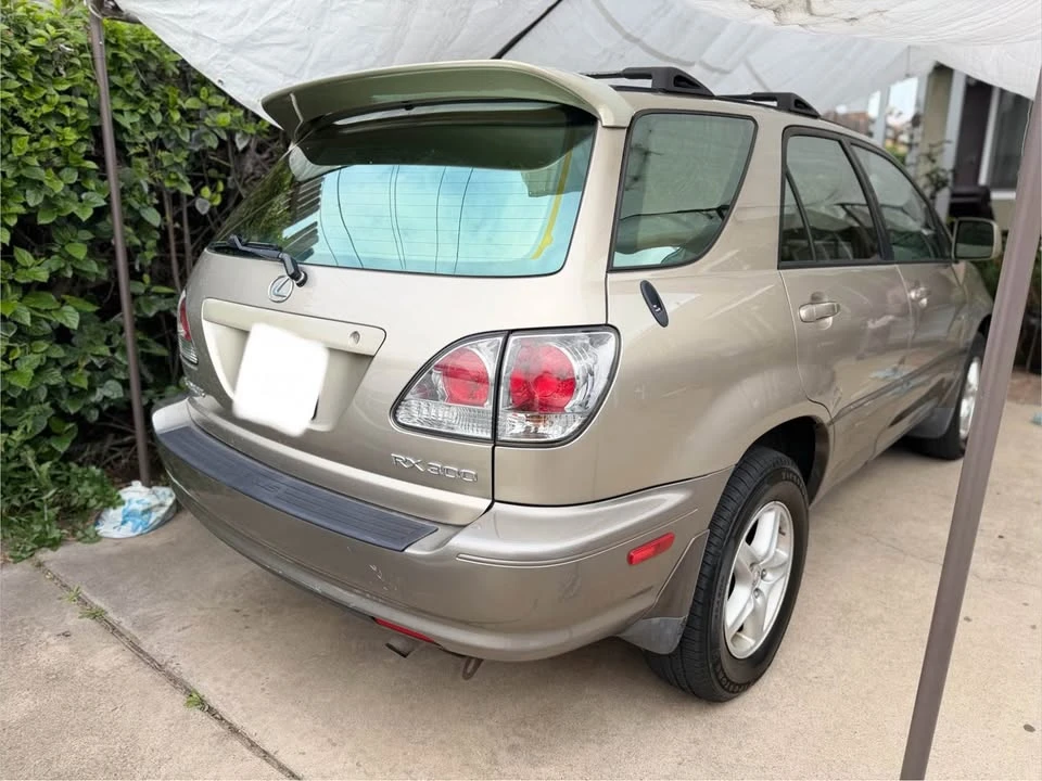 2006 Lexus RX 2nd Gen - Image 11 of 12