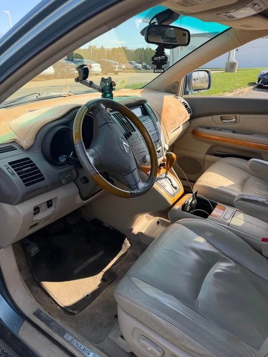 2006 Lexus RX 2nd Gen - Image 7 of 11