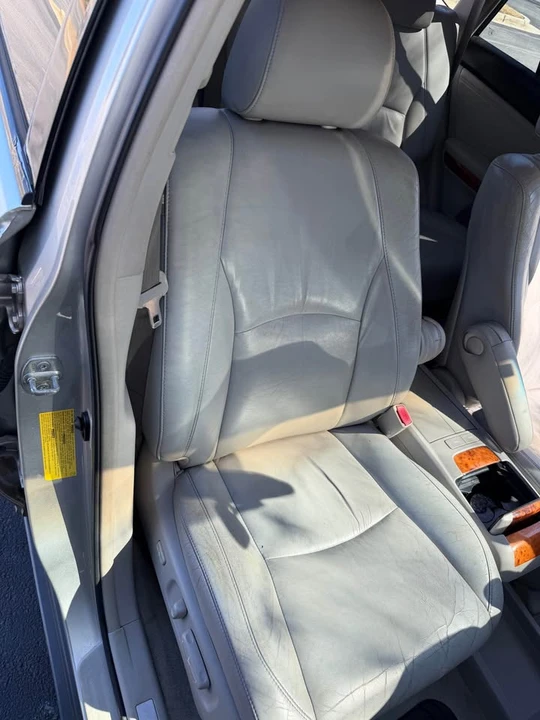2006 Lexus RX 2nd Gen - Image 12 of 20