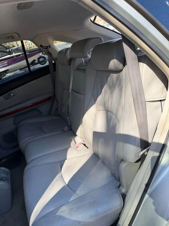 2006 Lexus RX 2nd Gen - Image 9 of 20