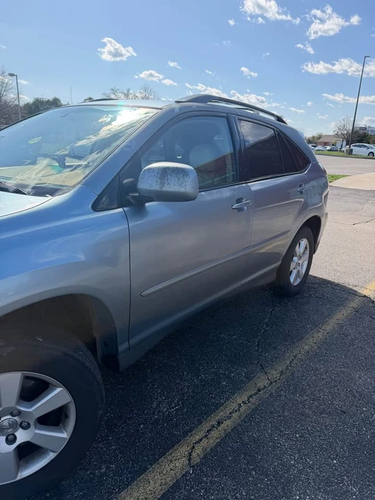 2006 Lexus RX 2nd Gen - Image 5 of 11