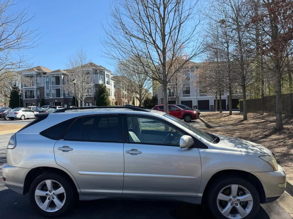 2006 Lexus RX 2nd Gen - Image 3 of 20