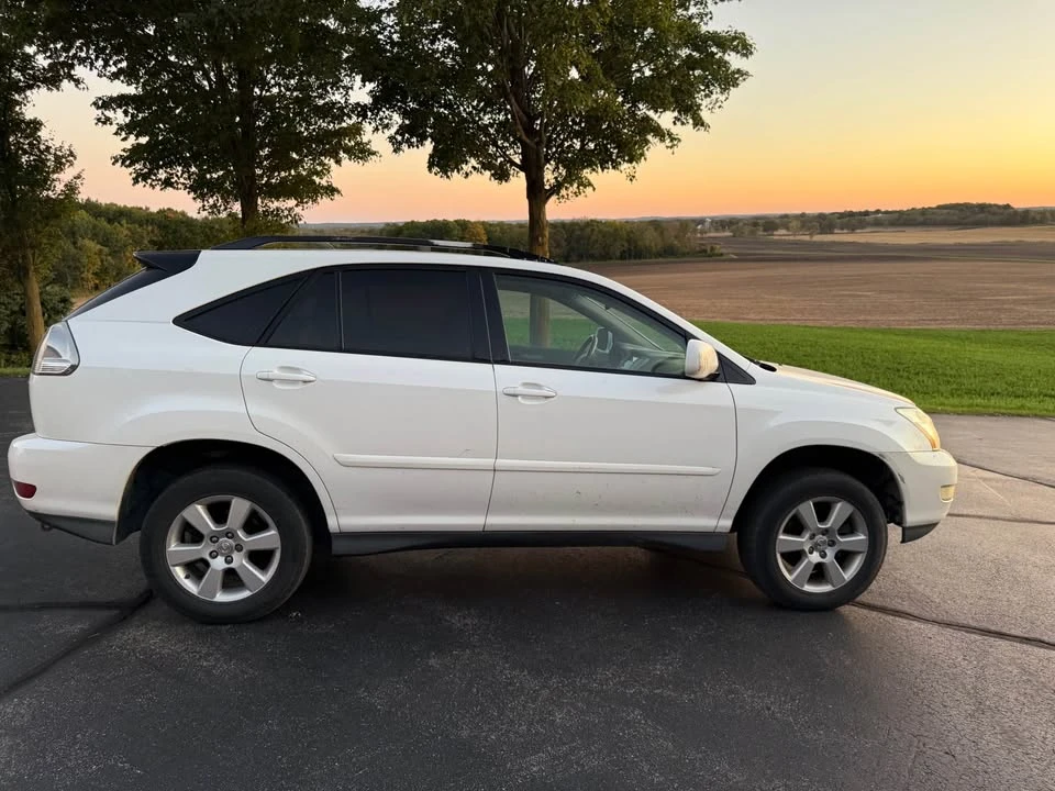 2006 Lexus RX 2nd Gen - Image 4 of 10