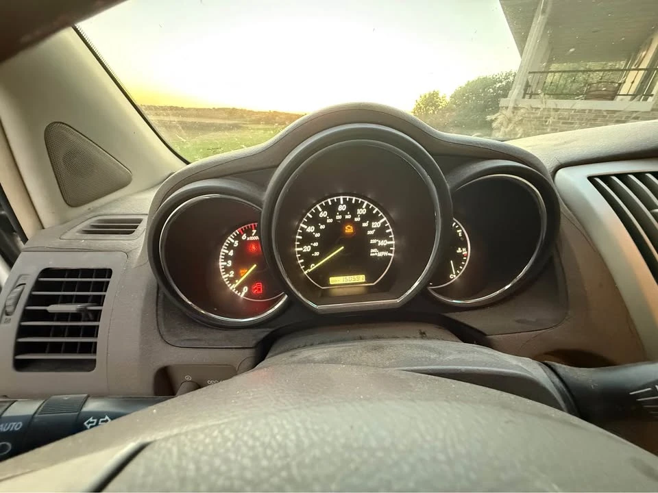2006 Lexus RX 2nd Gen - Image 9 of 10