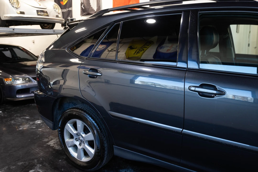 2006 Lexus RX 2nd Gen - Image 12 of 21